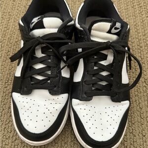 Nike Men's Classic Black and White Sneakers